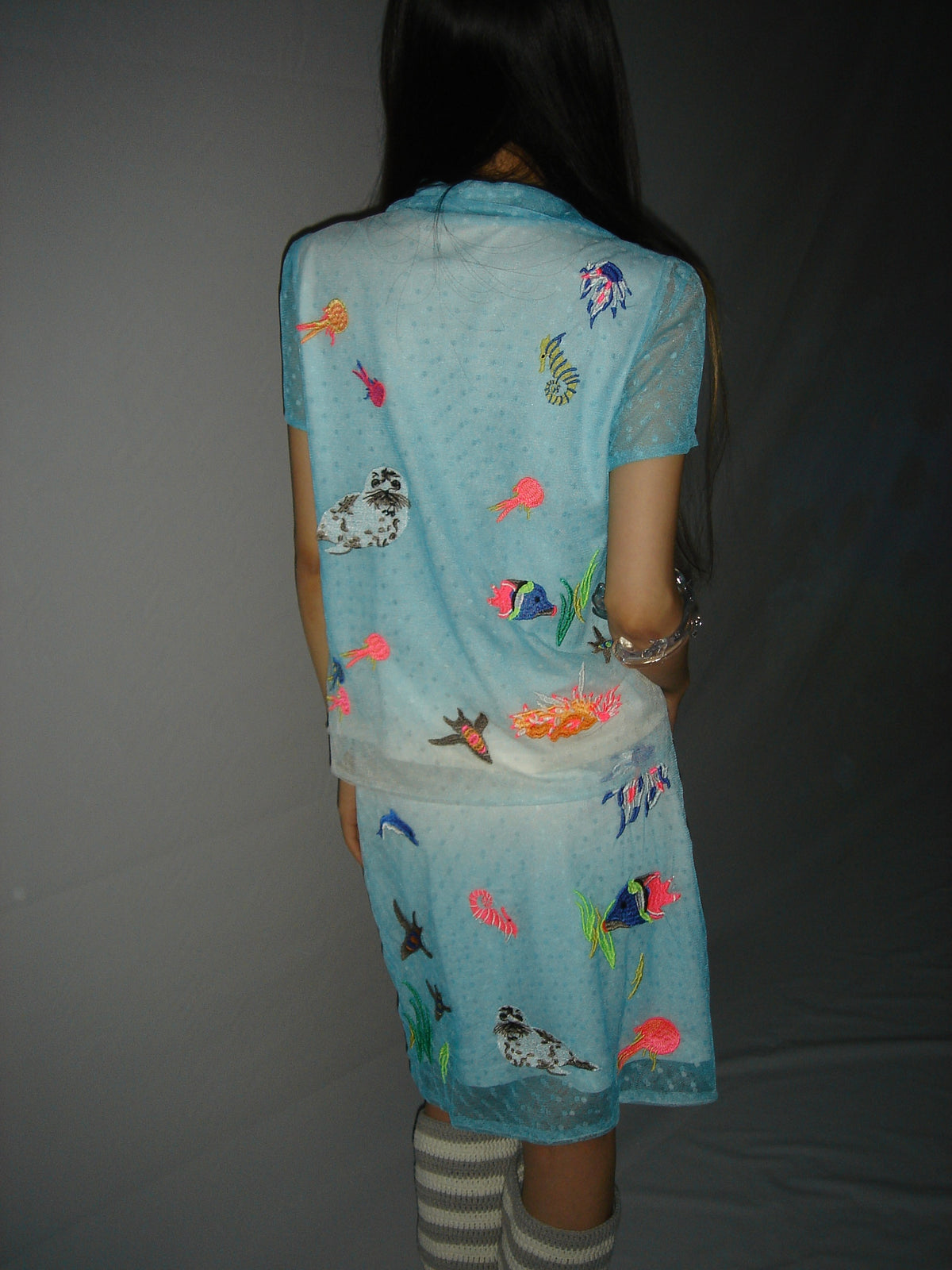 (pre-order)marine-creature embroidered mesh short-sleevetop